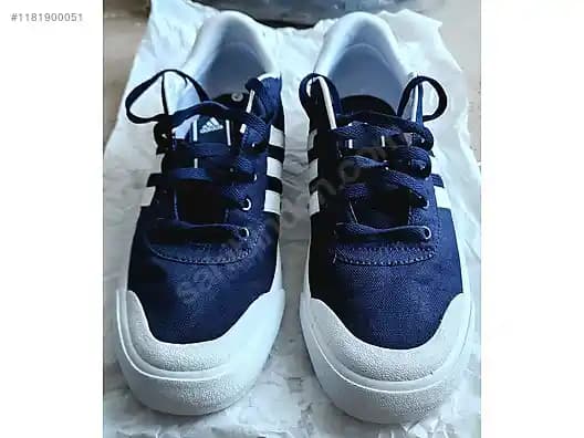 Adidas Bez Erkek Ayakkabıları: Moda ve Konforu Bir Arada Sunan Şık Tasarımlar