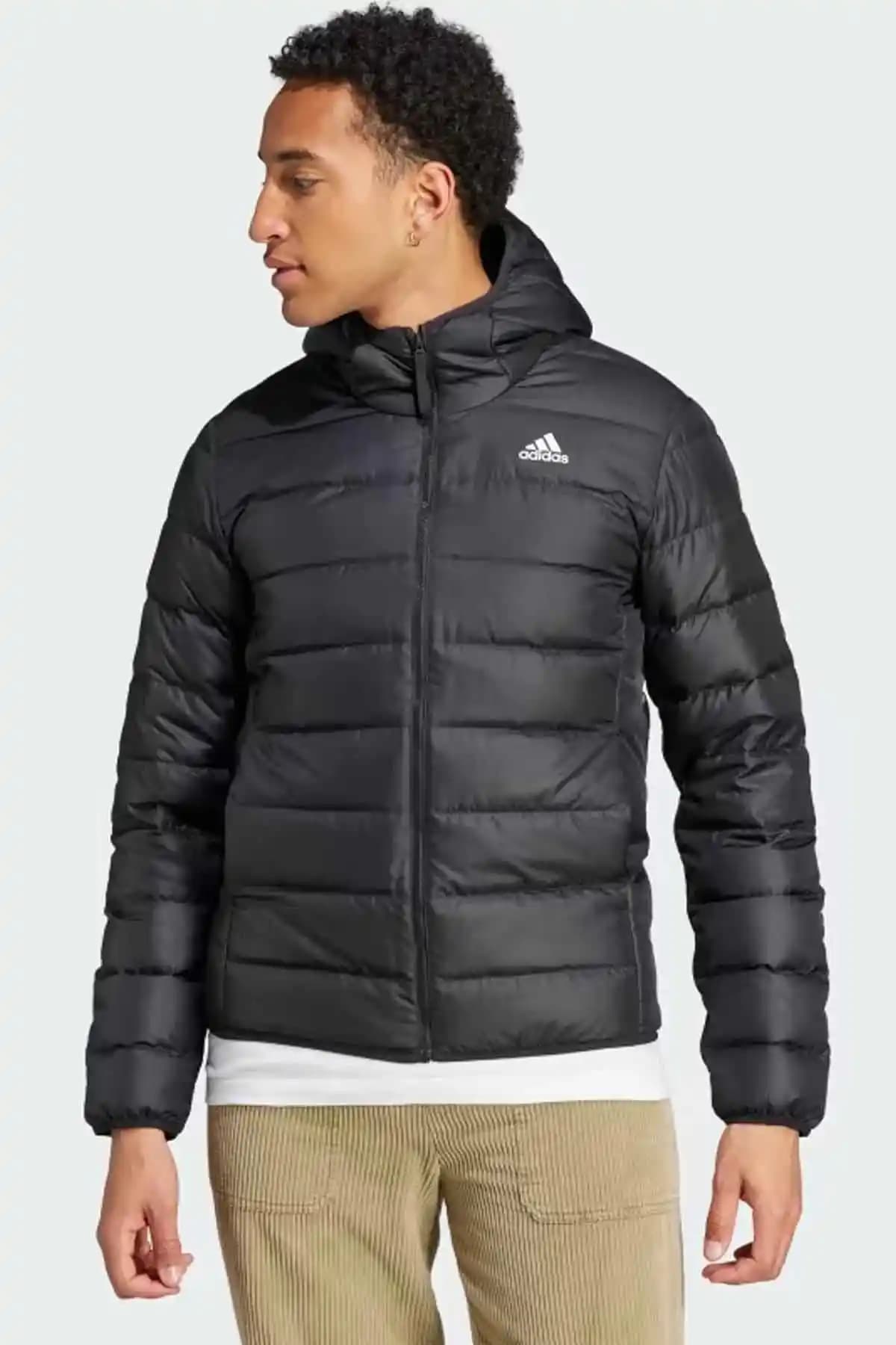 Adidas Kaz Tüyü Montları: Modern Tasarımlarla Kış Şıklığını Yakalayın