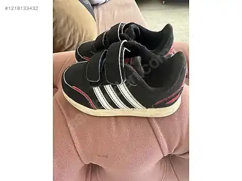 Adidas Patik Ayakkabılar: Rahatlık ve Şıklığı Bir Arada Sunan Güncel Moda Seçenekleri