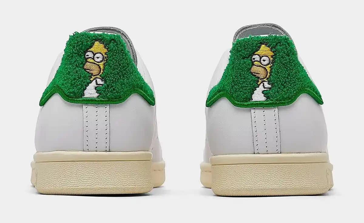 Adidas Stan Smith ve Simpsons İşbirliğiyle Moda Dünyasında Yeni Trendler Yaratıldı