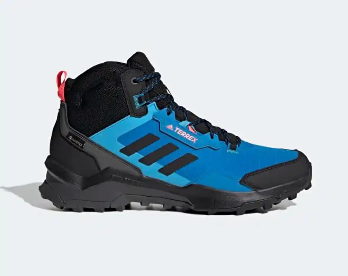 Adidas Su Geçirmez Kışlık Ayakkabılar: Teknoloji ve Şıklığın Buluşması