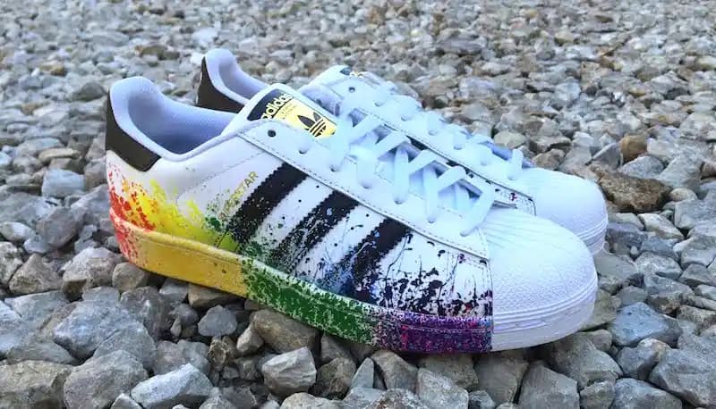 Adidas Superstar Pride Koleksiyonu: Moda ve Özgürlük Mesajını Yansıtan Tasarım