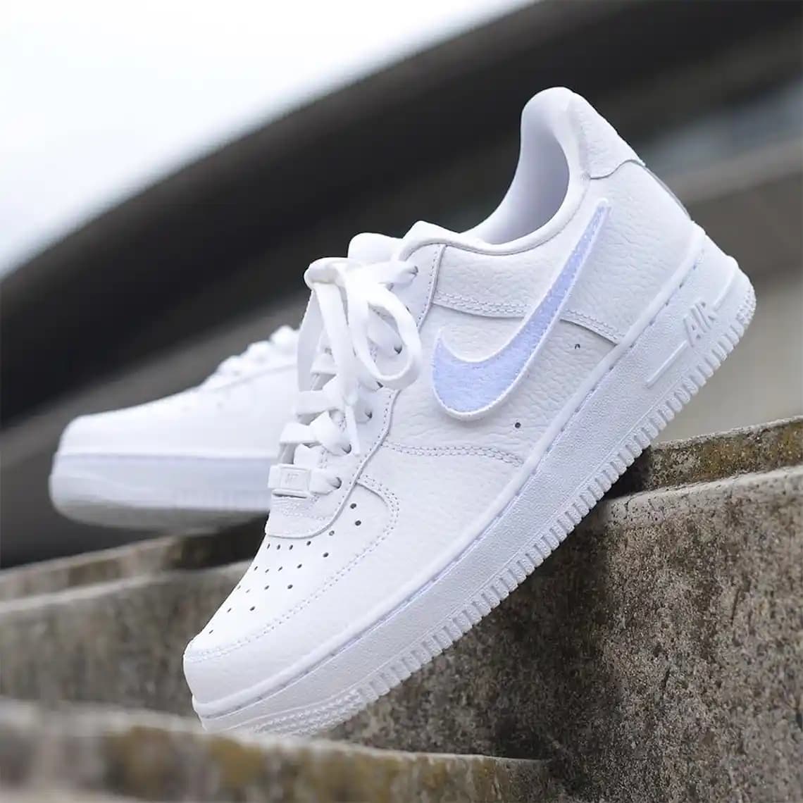 Air Force 1: Moda Dünyasının Efsanevi Ayakkabısı ve Stil İkonu