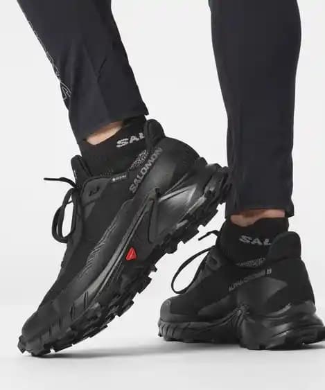 Alphacross 5 Gore-Tex: Su Geçirmez ve Şık Outdoor Spor Ayakkabısı Özellikleri