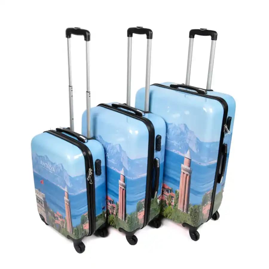 Antalya'da Moda ve Seyahat Trendleri: Şık ve Fonksiyonel Valiz Seçenekleri