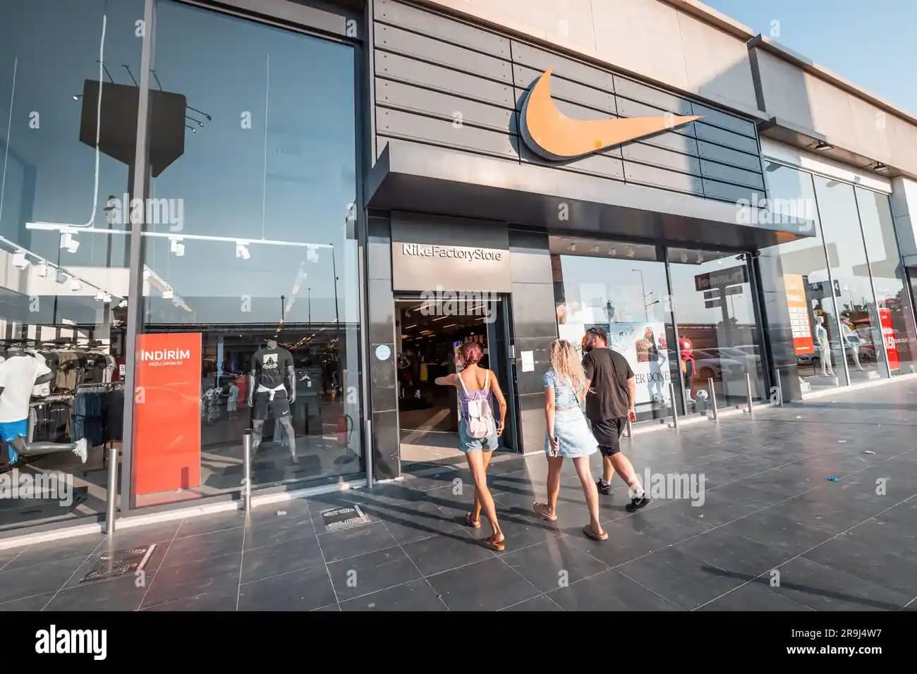 Antalya Nike Outlet: Uygun Fiyatlı Spor ve Moda Ürünleri İçin En İyi Adres