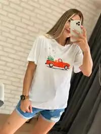 Arabalı Tişörtler: Otomobil Tutkunlarının Moda Dünyasında Kendini İfade Etme Yolu