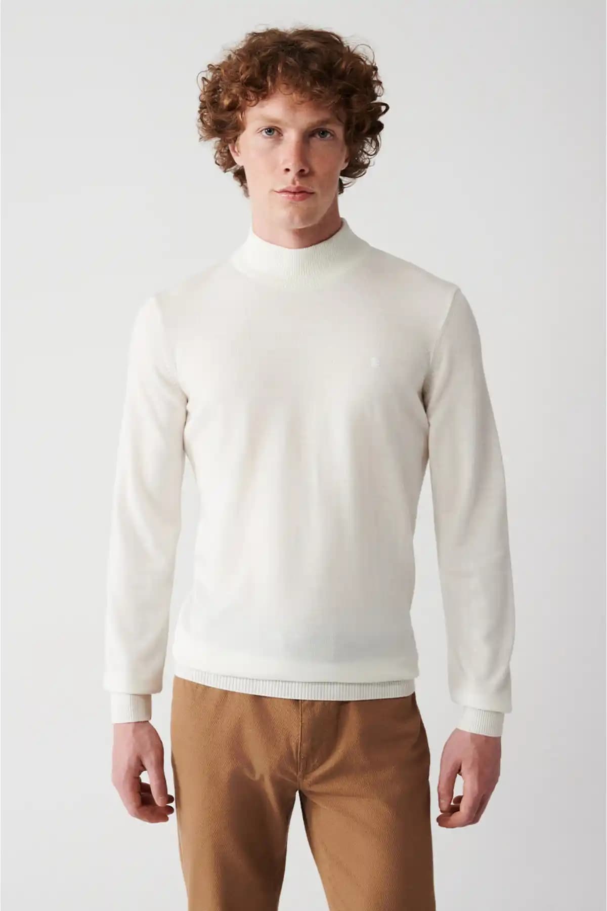 Avva Boğazlı Kazaklar: Şıklık ve Konforu Bir Arada Sunan Kış Modası Ürünleri