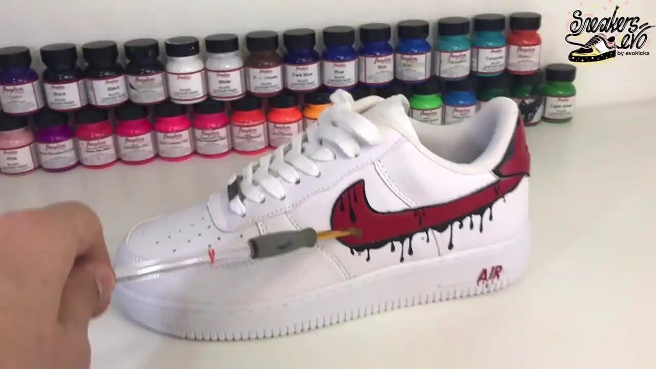 Ayakkabı Boyama ile Kendi Tarzınızı Yaratın ve Moda Dünyasında Fark Yaratın