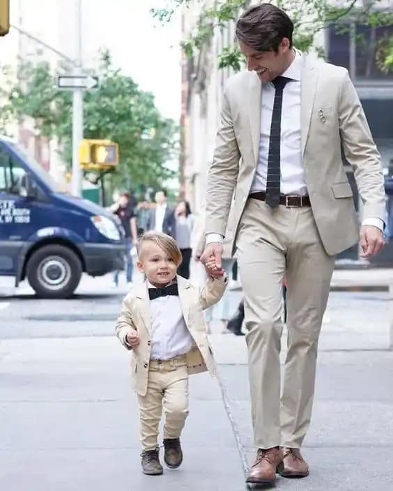 Baba Oğul Kombin Takım Elbise Modası ve Aile Bağlarını Güçlendiren Şık Seçenekler