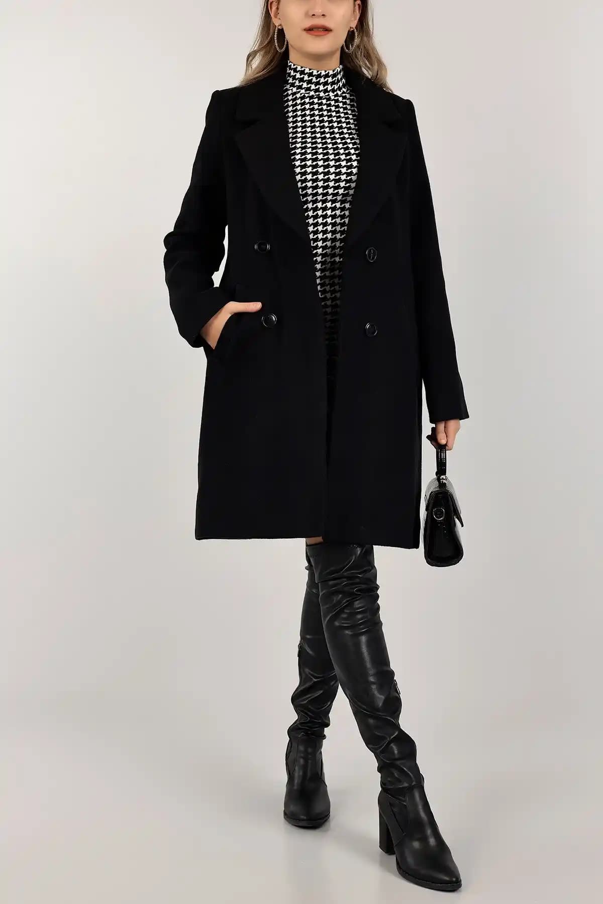 Bayan Kaşe Modası: Zamansız Şıklık ve Güncel Trendler Hakkında Kapsamlı Rehber