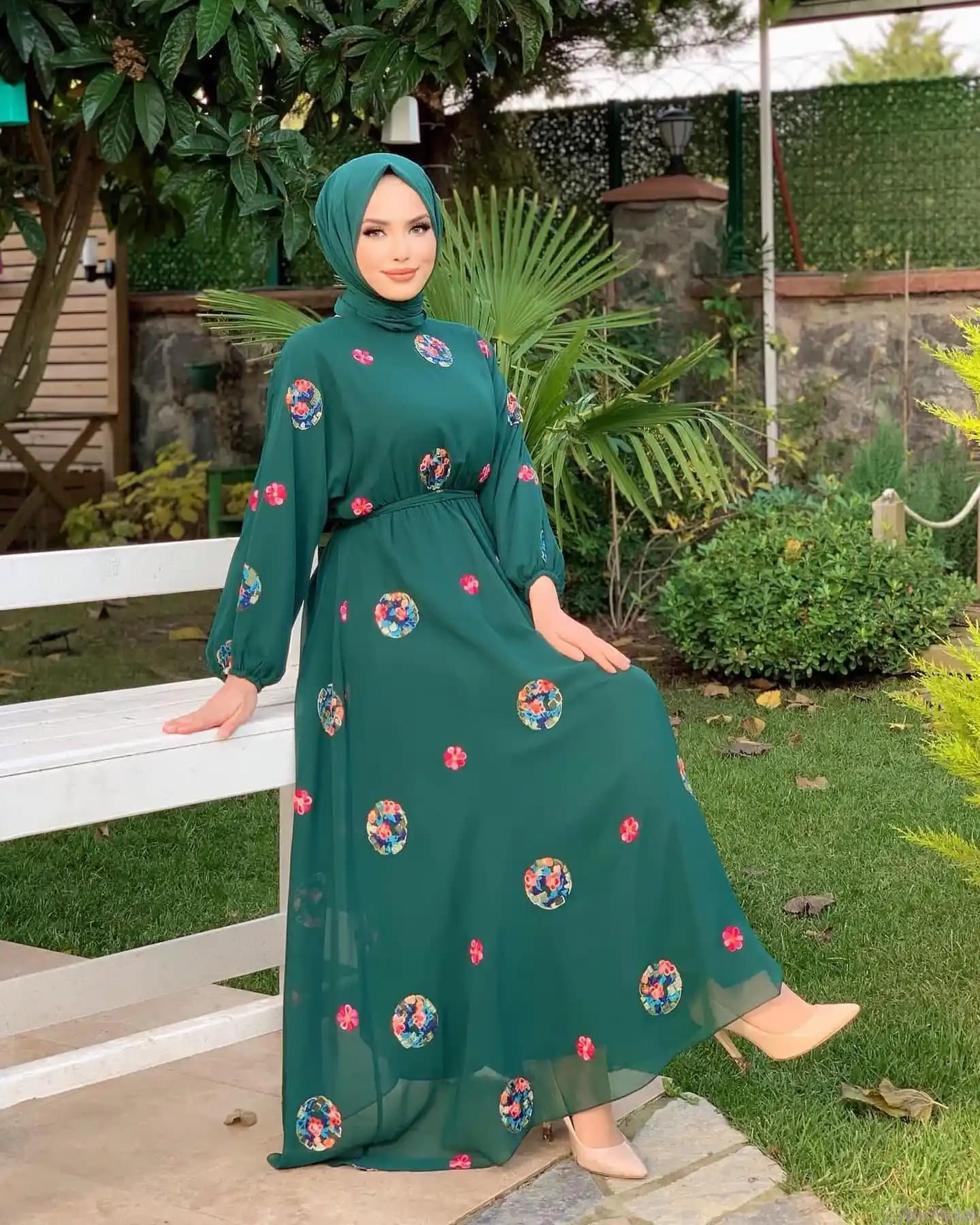 Bayramlık Kıyafetler: Geleneksel ve Modern Trendlerin Uyumu ve Seçim Rehberi