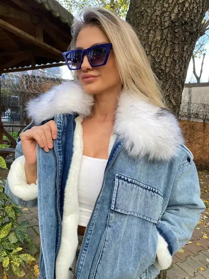 Beyaz Kürklü Kot Ceketler Moda Dünyasında Yeni Trend ve Stil İpuçları