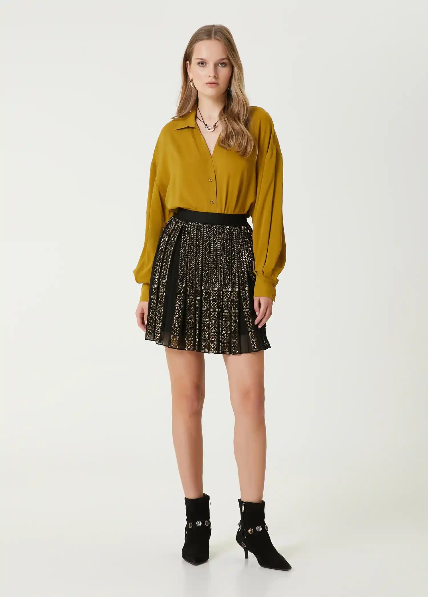 Beymen Etek Koleksiyonlarıyla Moda Dünyasında Zarafetin Sembolü ve Güncel Trendler