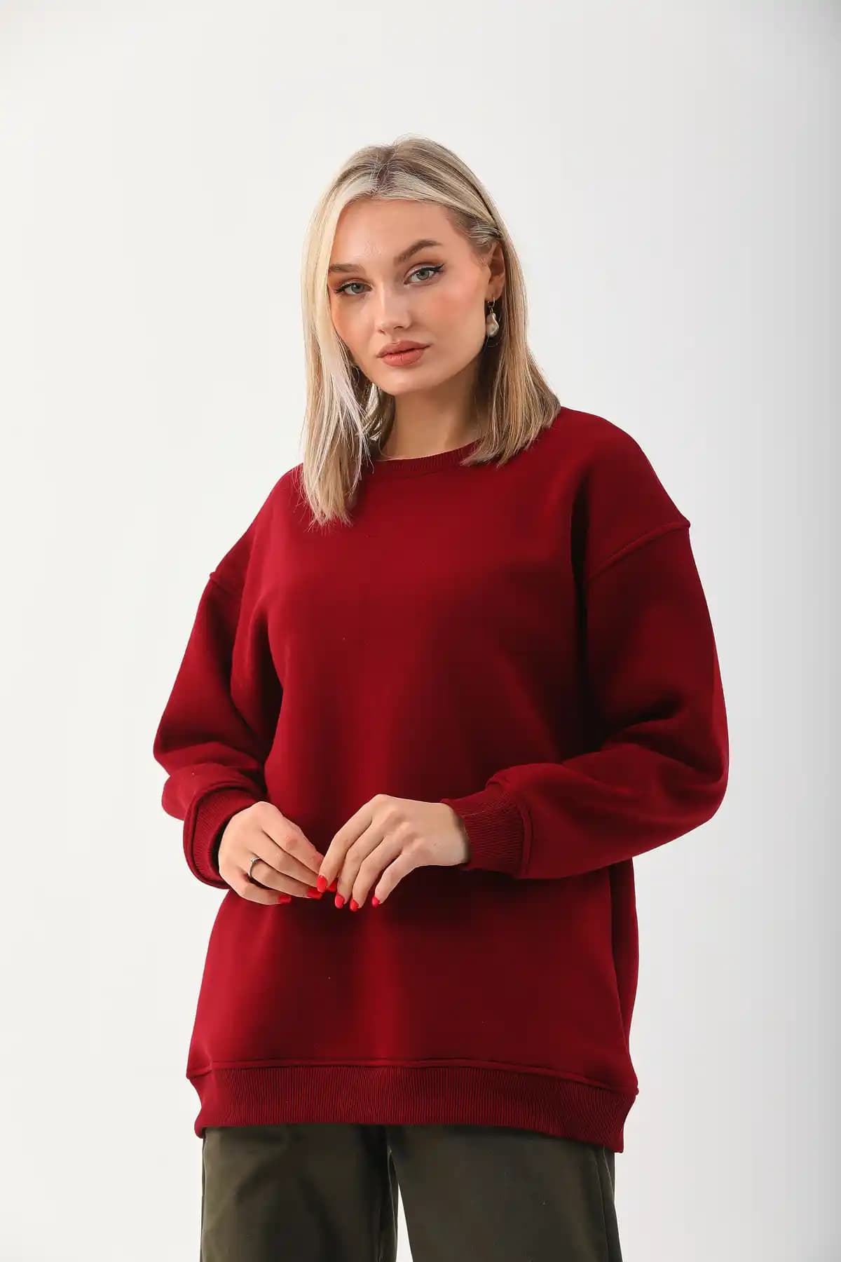 Bisiklet Yaka Oversize Sweatshirt: Rahat ve Şık Moda Trendleri 2023