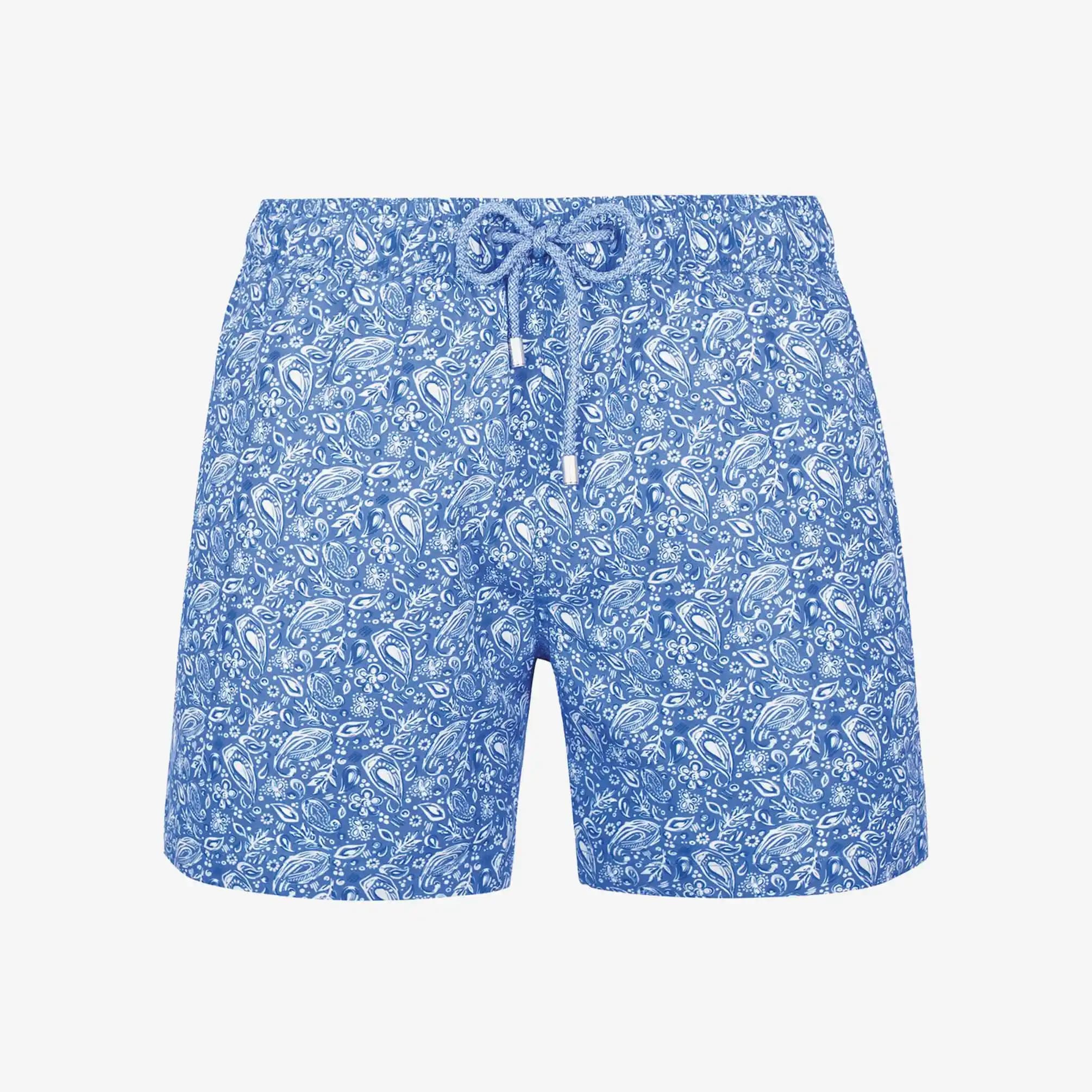 Bluemint Şort: Modern Tasarımlarla Rahat ve Şık Yaz Moda Parçaları