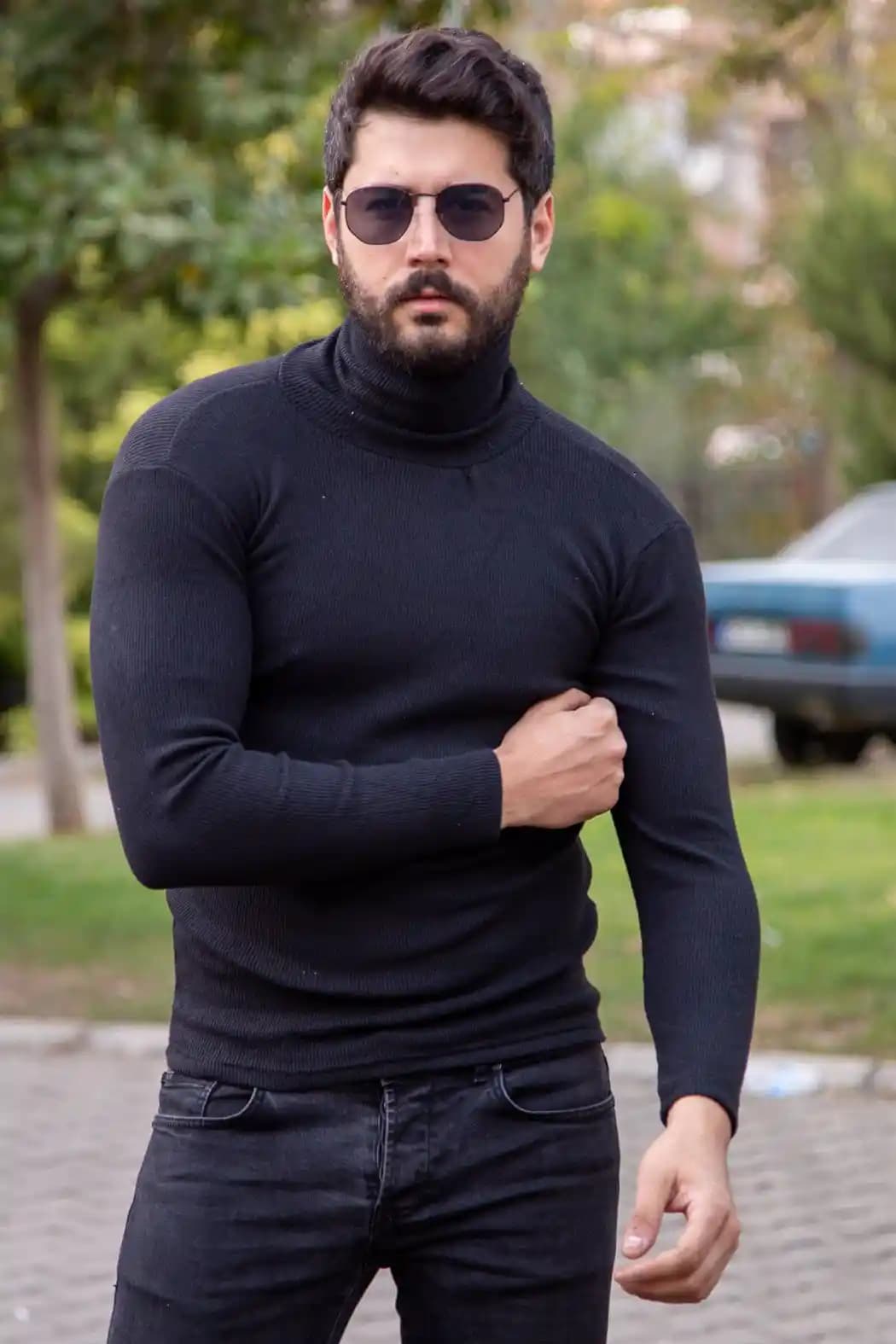 Boğazlı Erkek Kazak Modası ve Kombinasyon İpuçları 2023