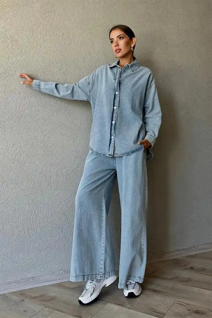 Bol Paça Pantolonların Moda Dünyasındaki Yükselişi ve Güncel Stil Önerileri