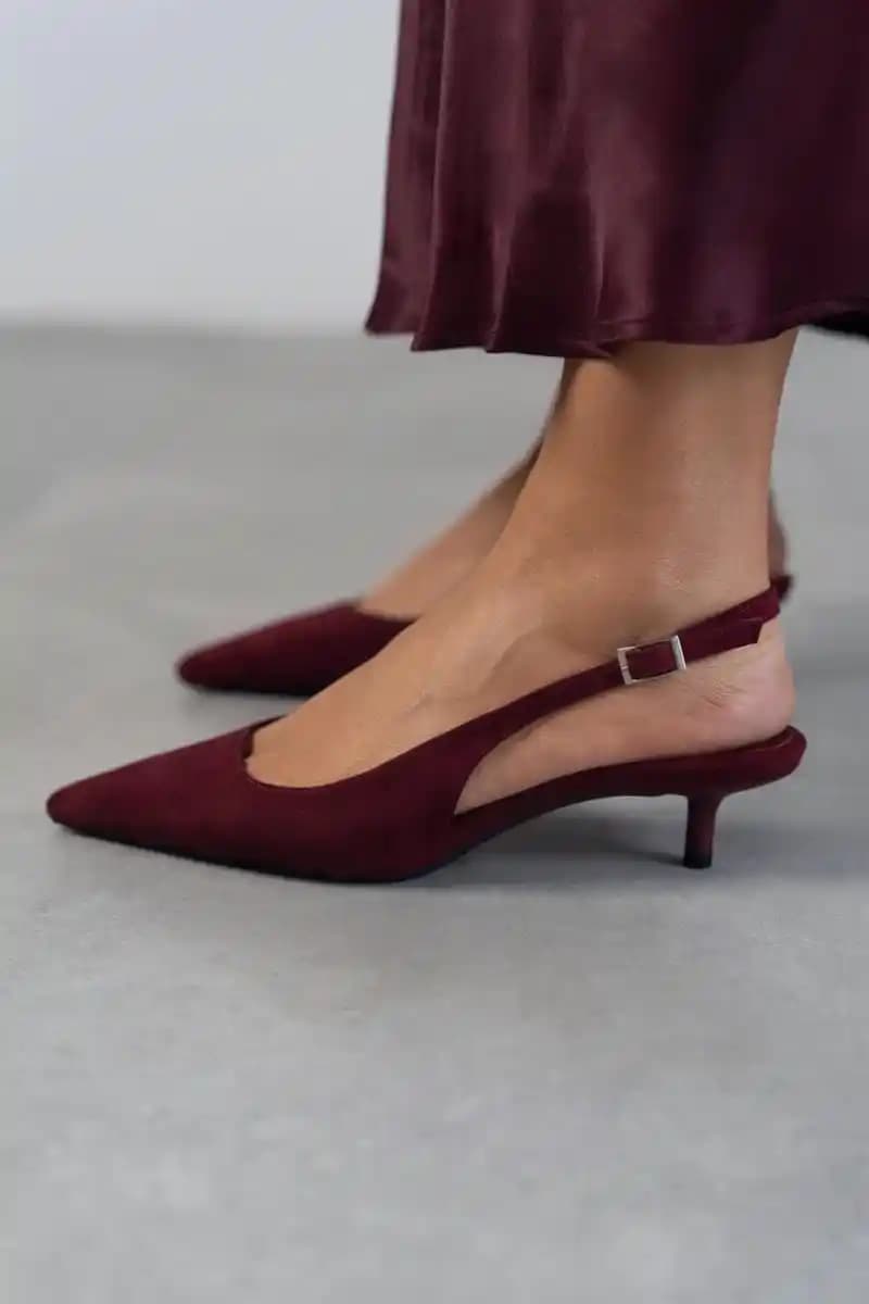 Bordo Ayakkabının Moda Dünyasındaki Yeri ve Kombinasyon Önerileri
