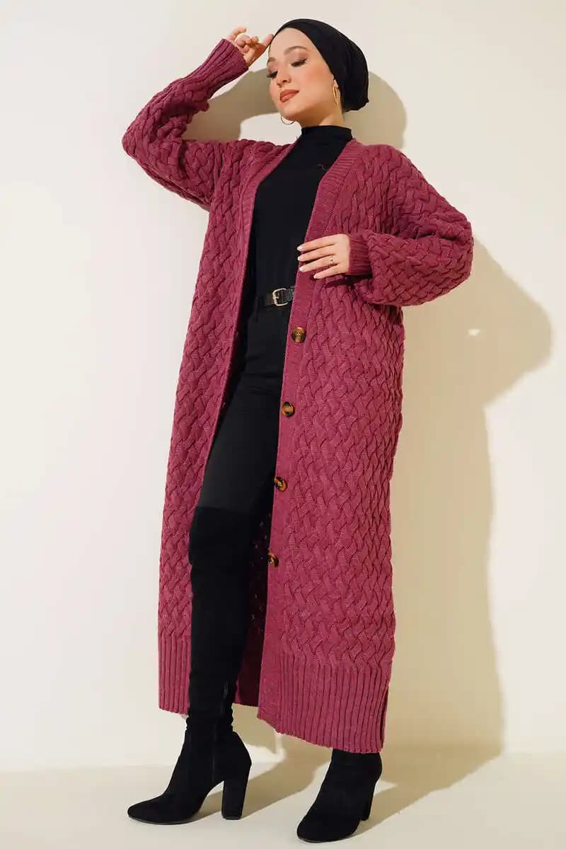 Boydan Hırka Modanın Zamansız Parçası: Tarzınızı Yansıtan Şık ve Rahat Seçenekler