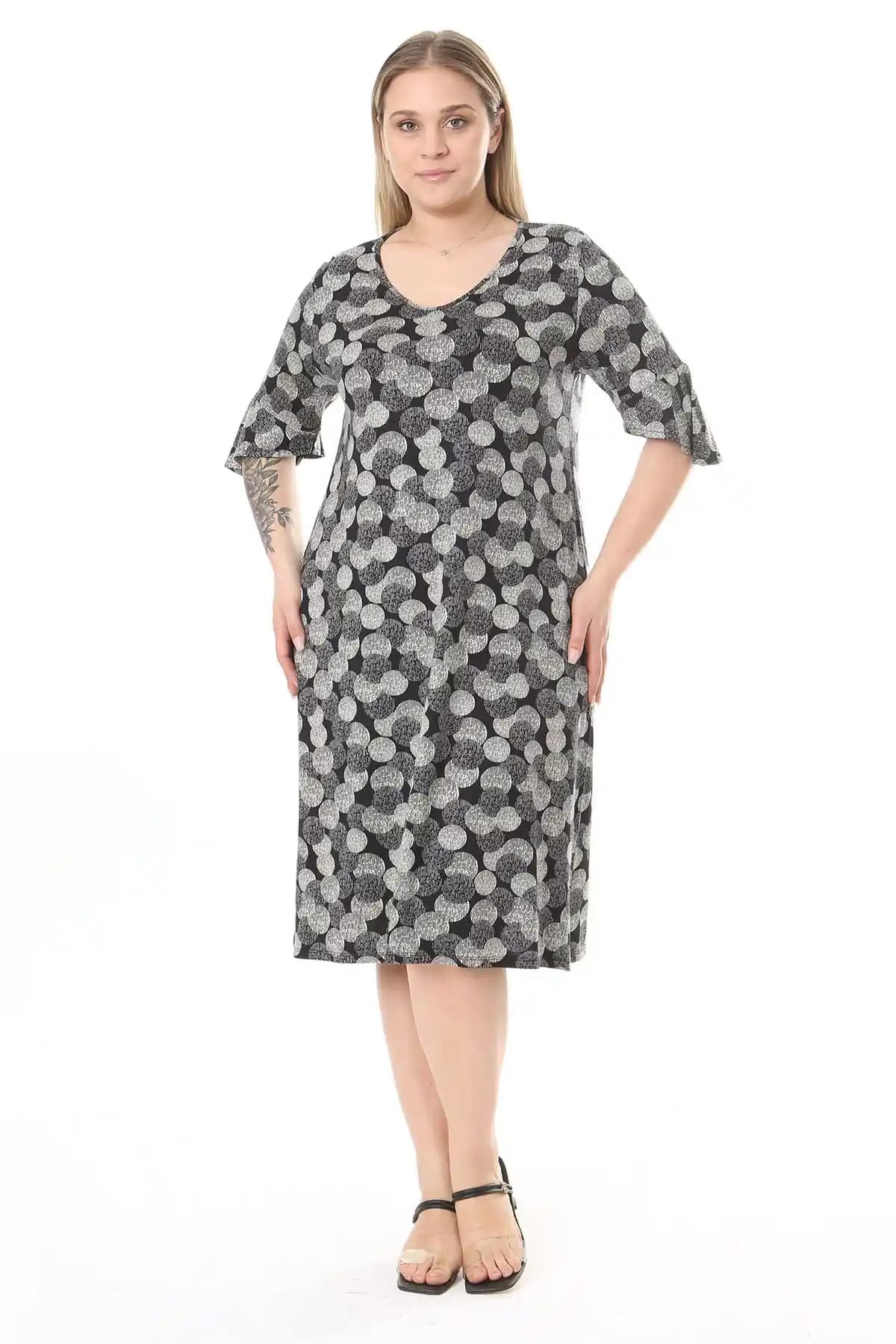 Büyük Beden Salaş Elbise Seçenekleri ve Moda Trendleri 2023