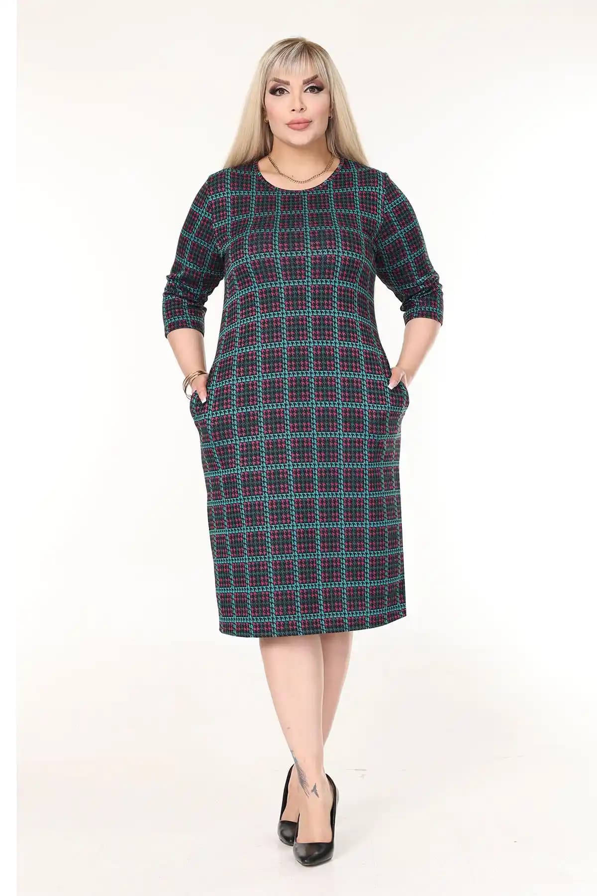 Büyük Bedenler İçin Kışlık Elbise Trendleri ve Stil Önerileri 2023