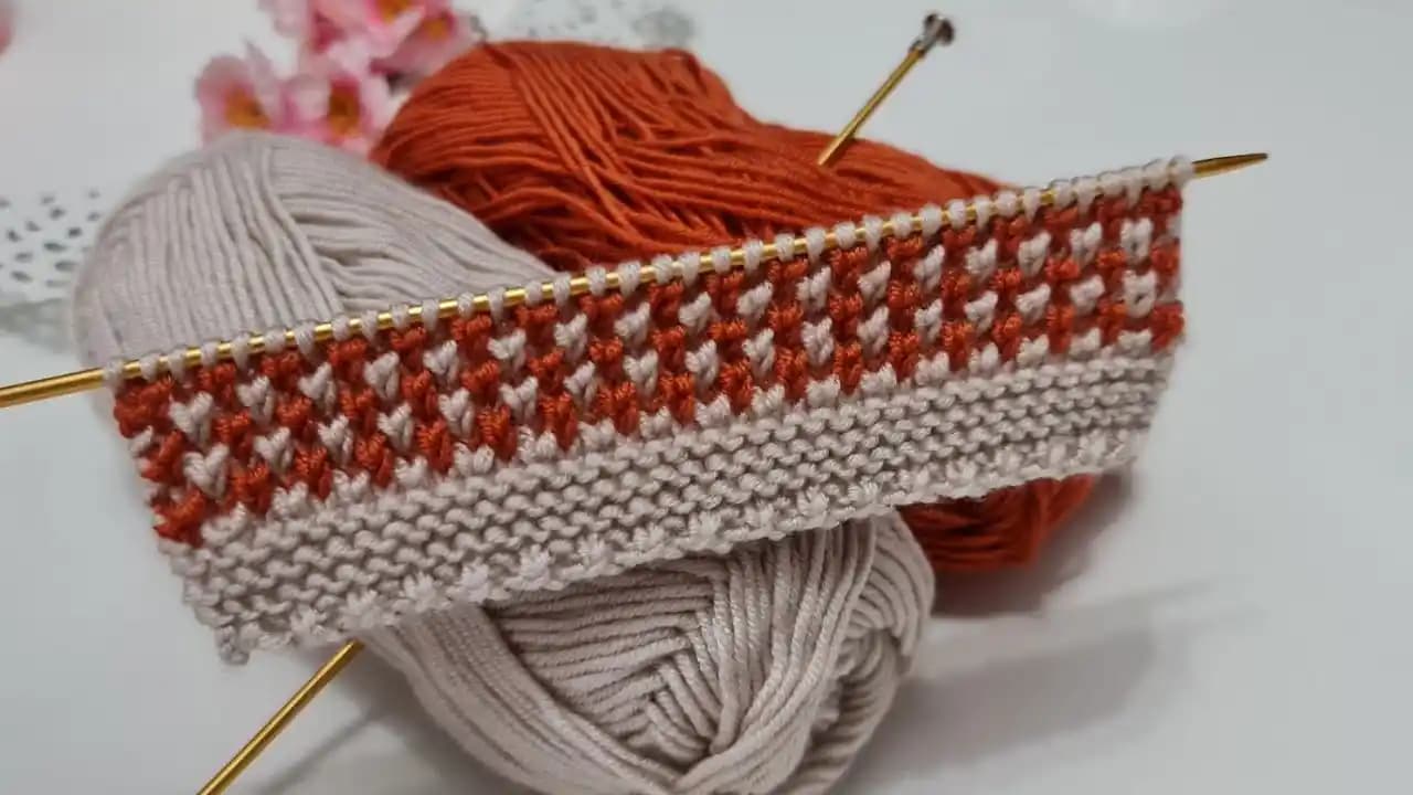 Büyükler İçin Renkli Yelek Modelleri: Moda ve Konforun Bir Arada Sunulduğu Trendler