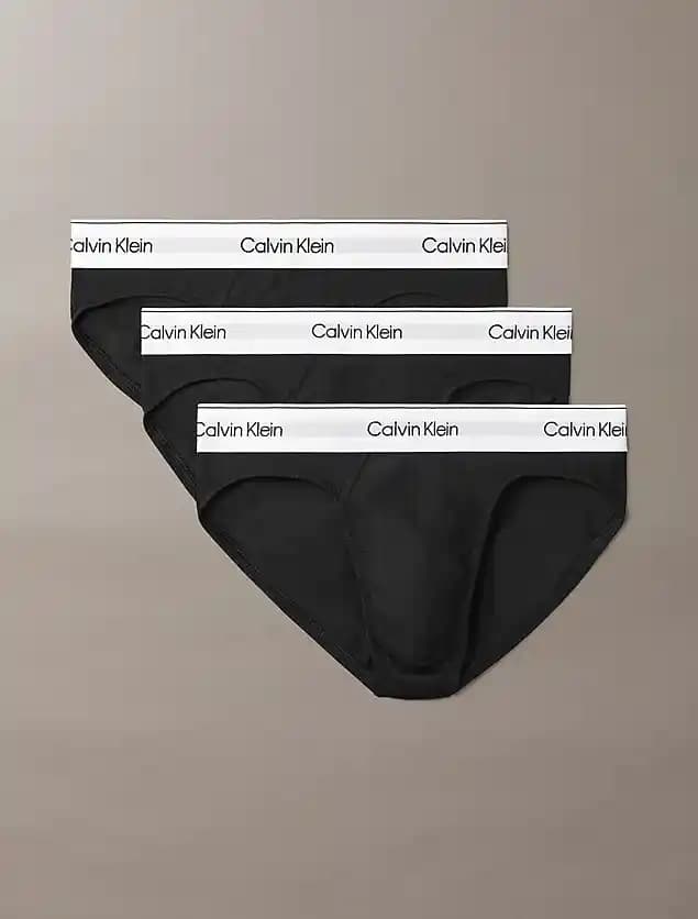 Calvin Klein İç Giyim Koleksiyonları ve Slip Modelleri Hakkında Detaylı Bilgi