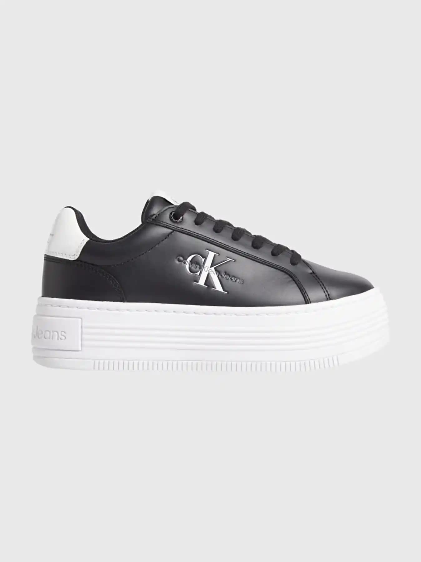 Calvin Klein Kadın Sneaker Modelleriyle Şıklık ve Konfor Bir Arada