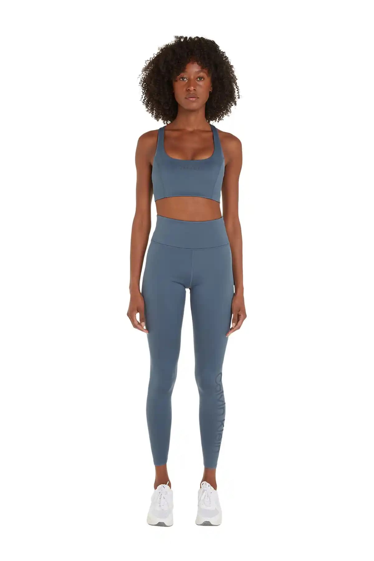 Calvin Klein Sporcu Sütyeni: Günlük ve Spor Kullanımına Uygun Modern Tasarımlar