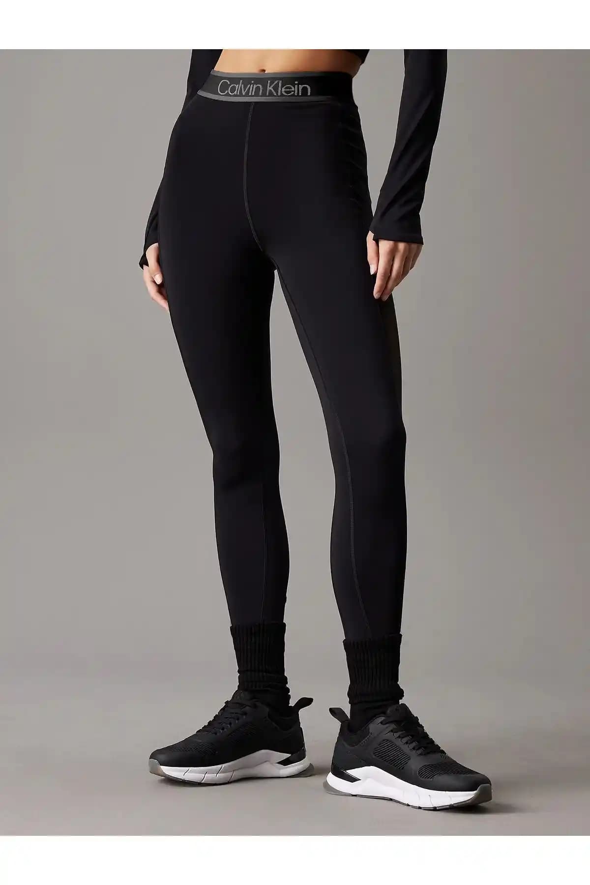 Calvin Klein Tayt Koleksiyonlarıyla Moda ve Konforun En İyi Buluşması