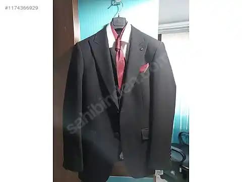 Casaba Takım Elbise: Modern ve Şık Erkek Giyiminde Güncel Trendler ve Kombinasyon İpuçları
