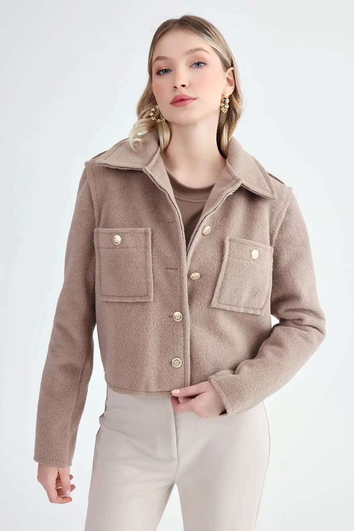 Ceket Kumaşlarının Moda Dünyasındaki Yeri ve Seçim Rehberi