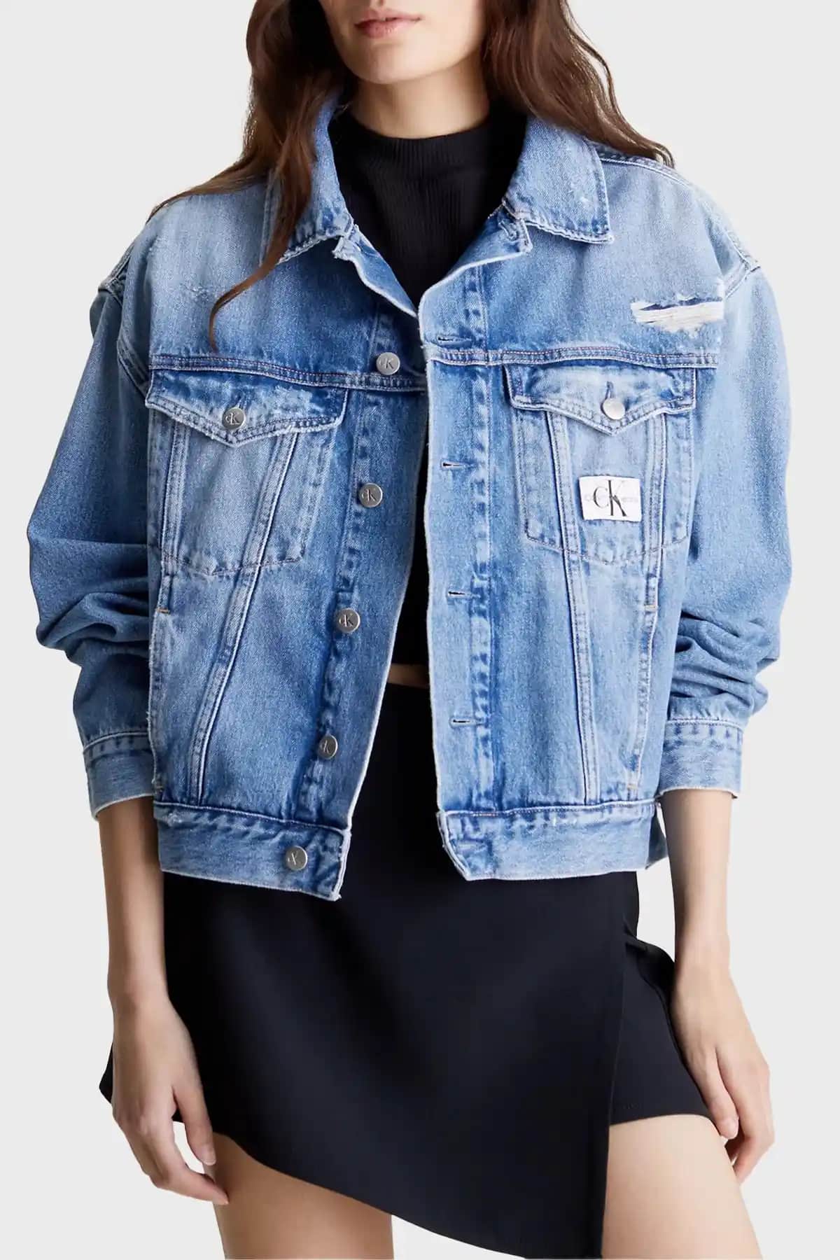 CK Kot Ceket: Zamansız Şıklık ve Modern Trendlerle Uyum Sağlayan Stil Parçası