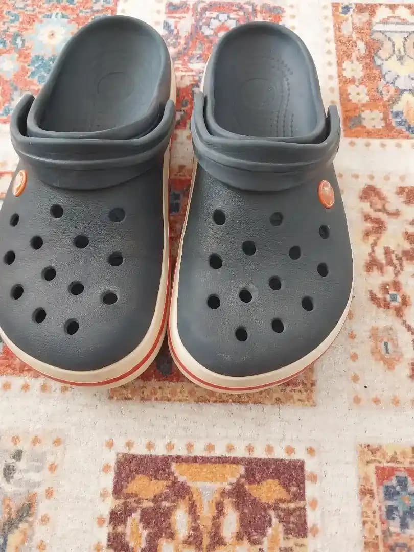 Crocs 38 Numara Terliklerle Konfor ve Moda Bir Arada Sunan Seçenekler