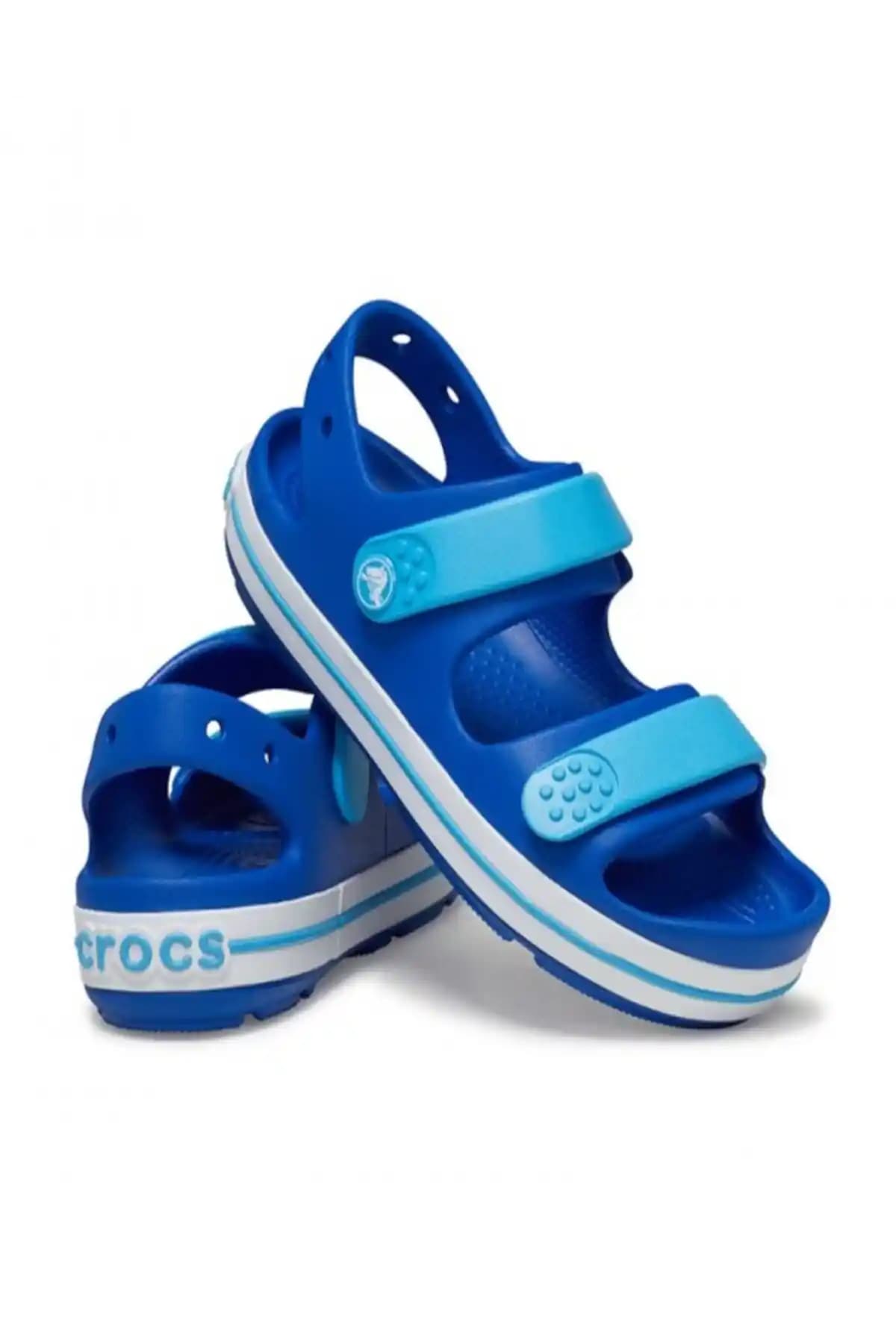 Crocs Çocuk Sandaletleri: Konforlu ve Moda Uyumlu Yaz Ayakkabıları