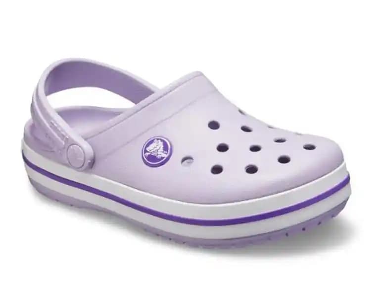 Crocs Terliklerle Bayan Modasında Rahatlık ve Şıklığın Buluşması 75-90 Karakter