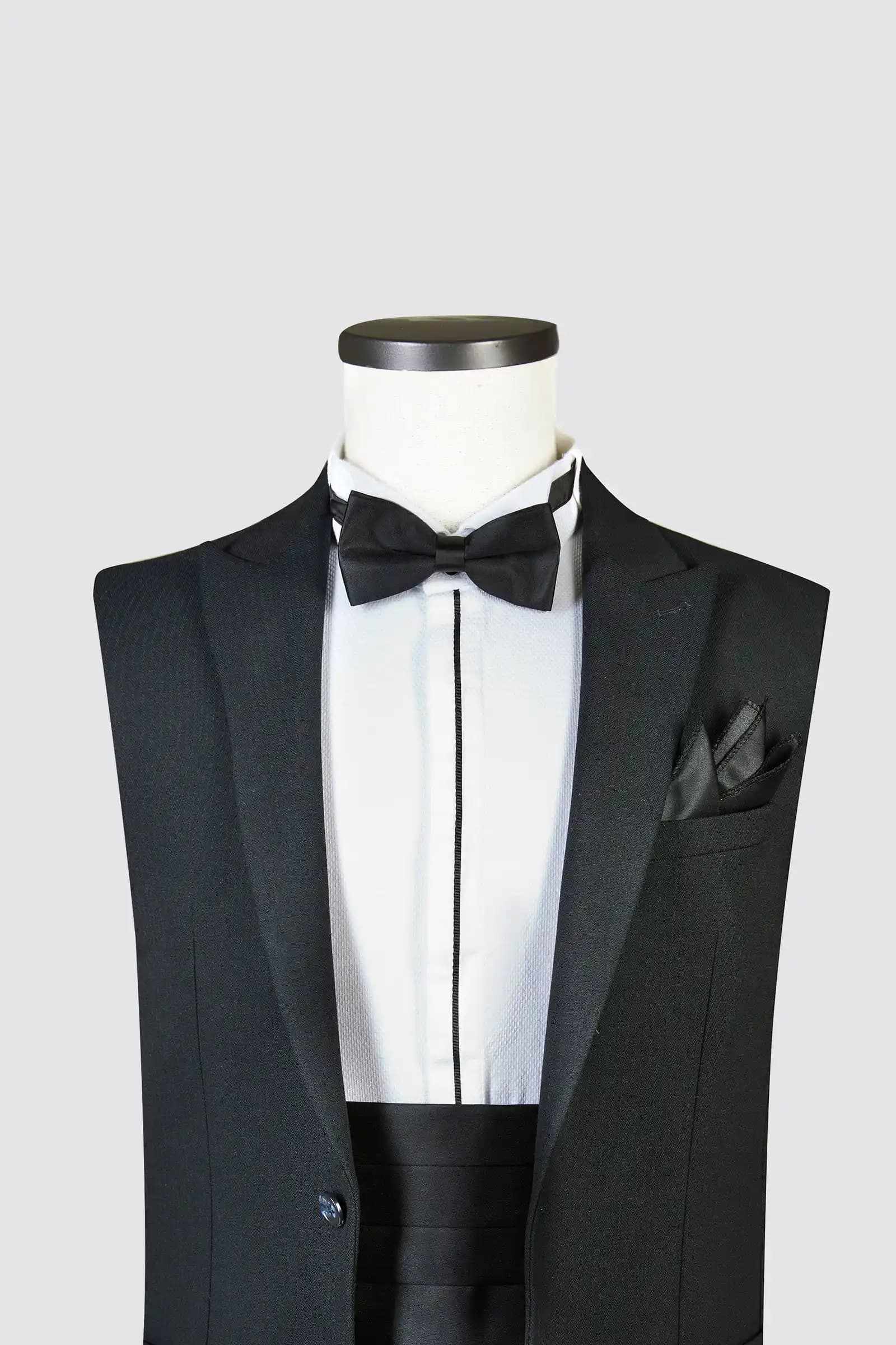 Damat Papyonu Seçimi ve Moda Trendleriyle Zarif Düğün Stili Oluşturma