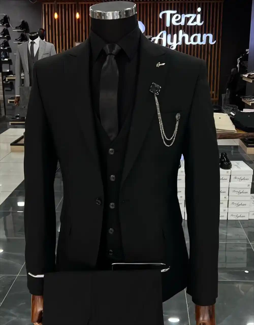 Denizli’de Kaliteli ve Şık Erkek Takım Elbise Seçenekleri ve Moda Trendleri