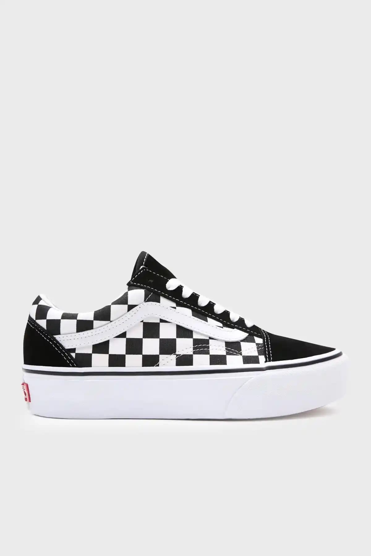 Deri Vans Modasında Güncel Trendler ve Stil İpuçları