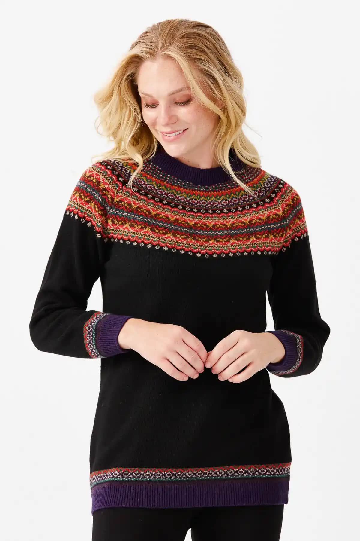 Desen Triko Yün Kazaklar: Kış Modasında Şıklık ve Konforun Buluşması