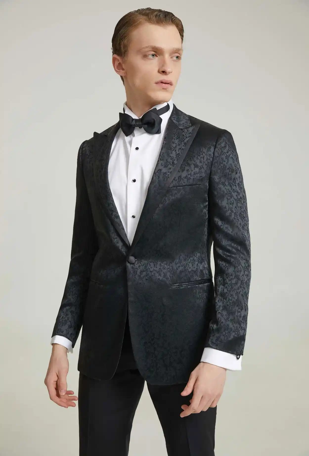 Desenli Damatlıklar: Moda Trendleri ve Stil İpuçlarıyla Şıklığın Yeni Yüzü