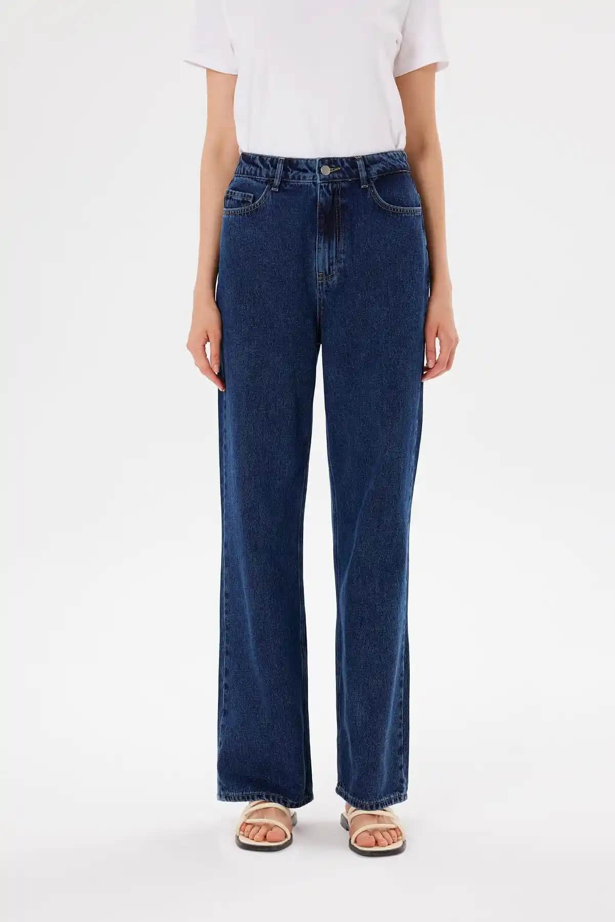 DF Jeans ile Güncel ve Kaliteli Kot Pantolon Seçenekleri Modada Kalıcılığı Yansıtır