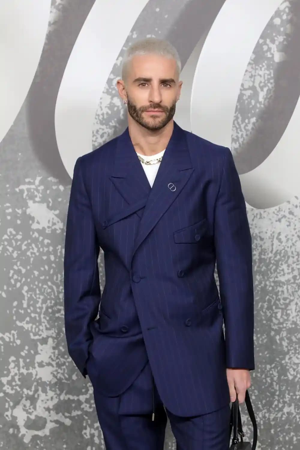 Dior Takım Elbise Koleksiyonlarıyla Zarafet ve Prestij Yaratmak