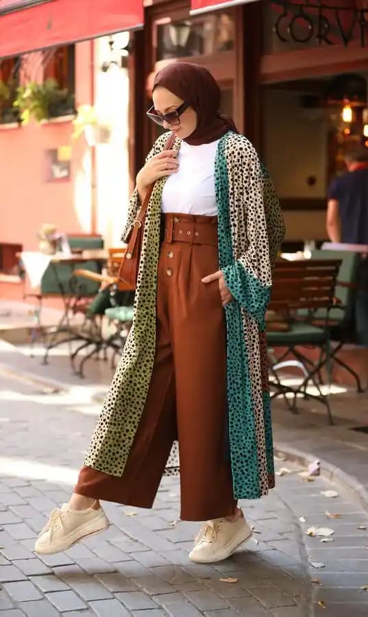 Dış Giyim Modelleri ve Trendleri 2024: Stiliniz İçin Güncel Seçenekler