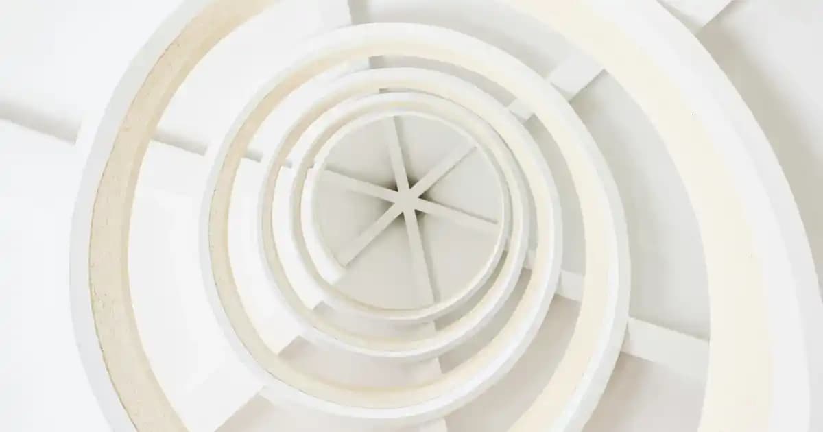 Disney Temalı Crocs ile Moda ve Eğlenceyi Bir Araya Getiren Yenilikçi Tasarımlar