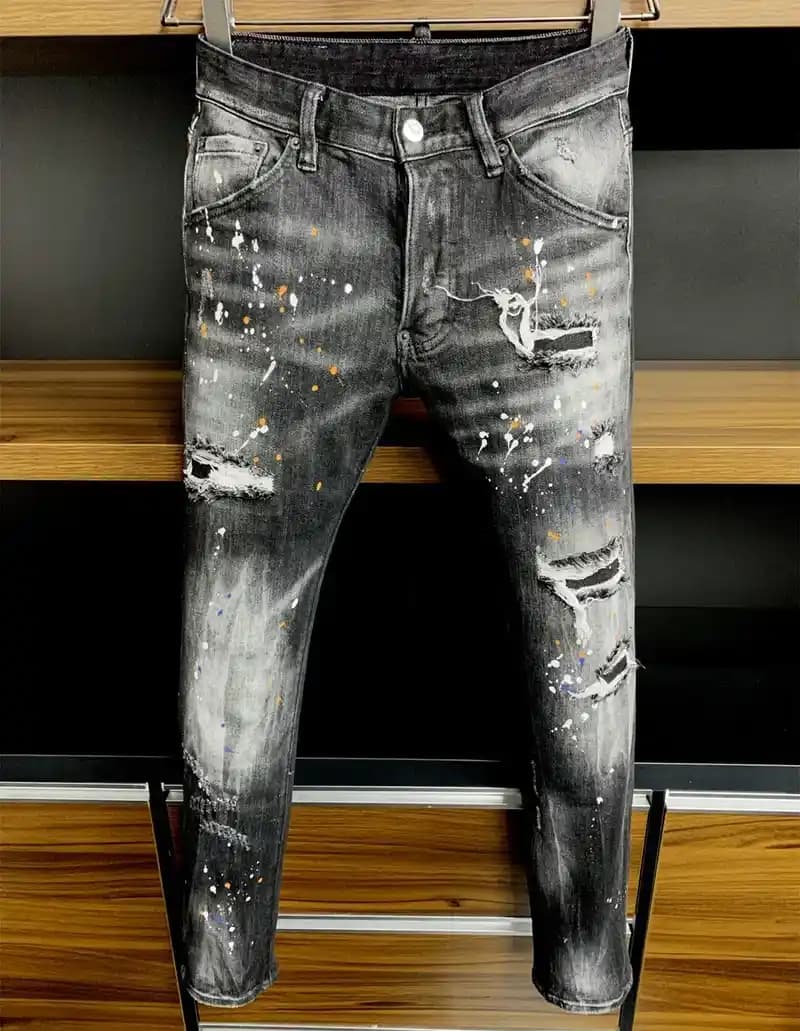 DSQ Pantolonlar: Güncel Moda Trendleri ve Rahatlık Sunan Tasarımlar