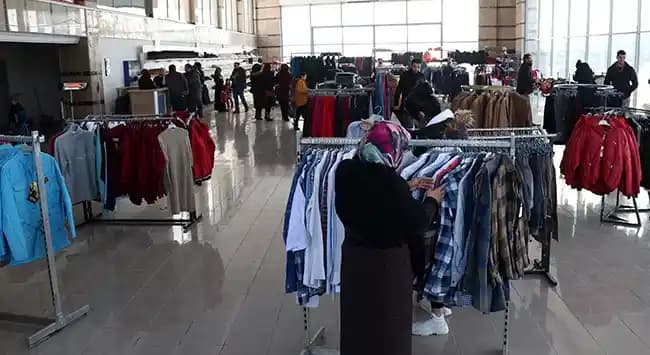 Elazığ Giyim Mağazaları ve Moda Trendleri: Şehirdeki Gelişmeler ve Gelecek Perspektifi