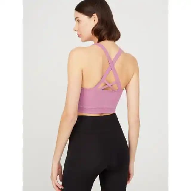 En İyi Sporcu Sütyeni Seçimi: Moda ve Fonksiyonelliğin Uyumuyla Performansı Artırın