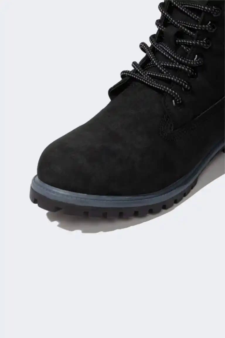 Erkek Botları: Moda ve Fonksiyonelliğin Birleştiği Güncel Trendler ve Seçim Rehberi